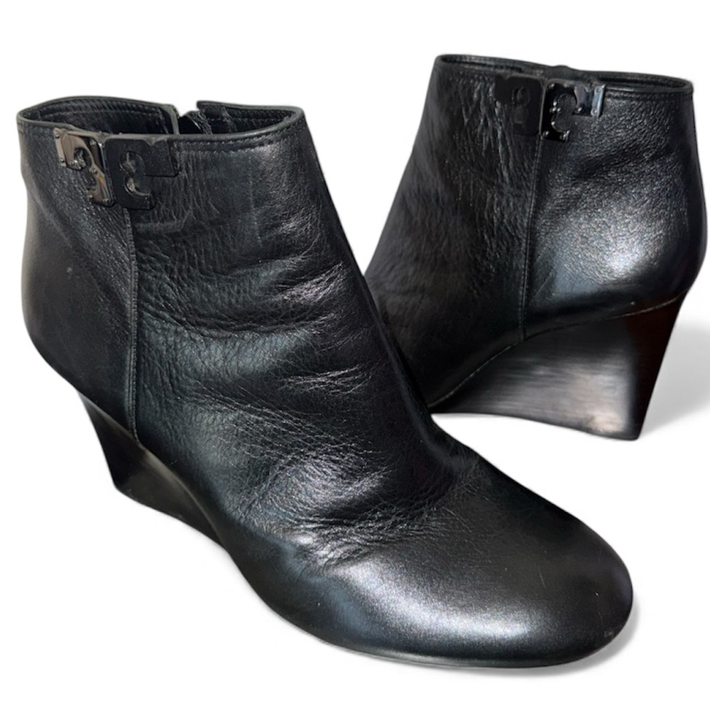 Tory Burch black leather Lowell wedge booties size 9.5